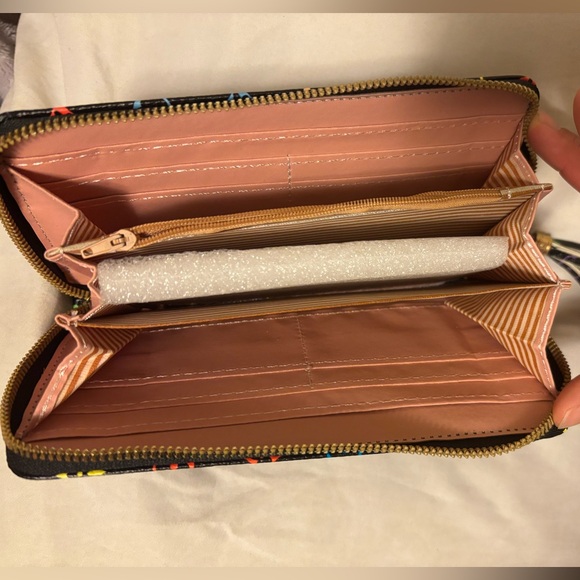 Rainbow color wallet - Picture 3 of 3